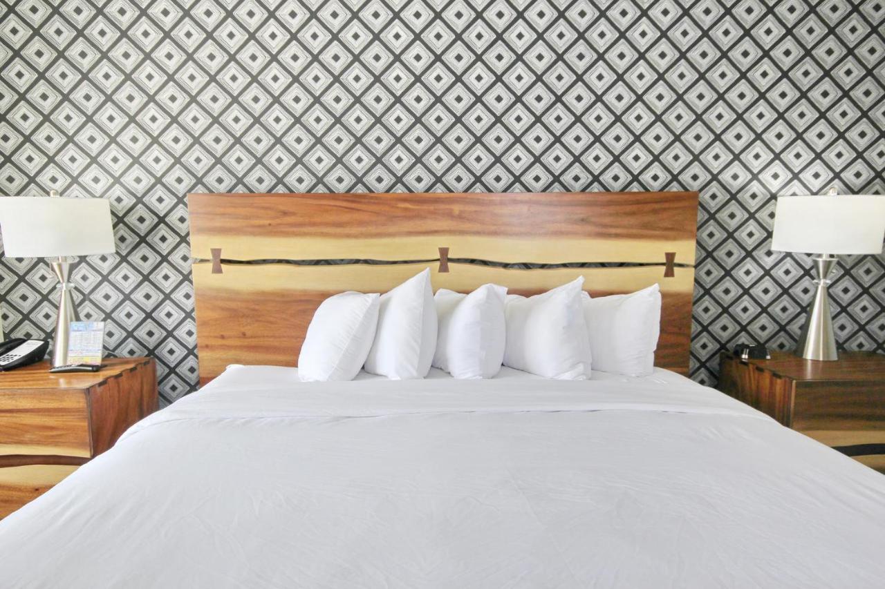 Holiday Shores Миртъл Бийч Екстериор снимка